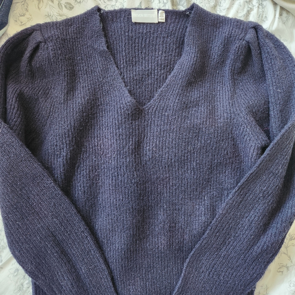 Women's V-Neck Sweater - Purple